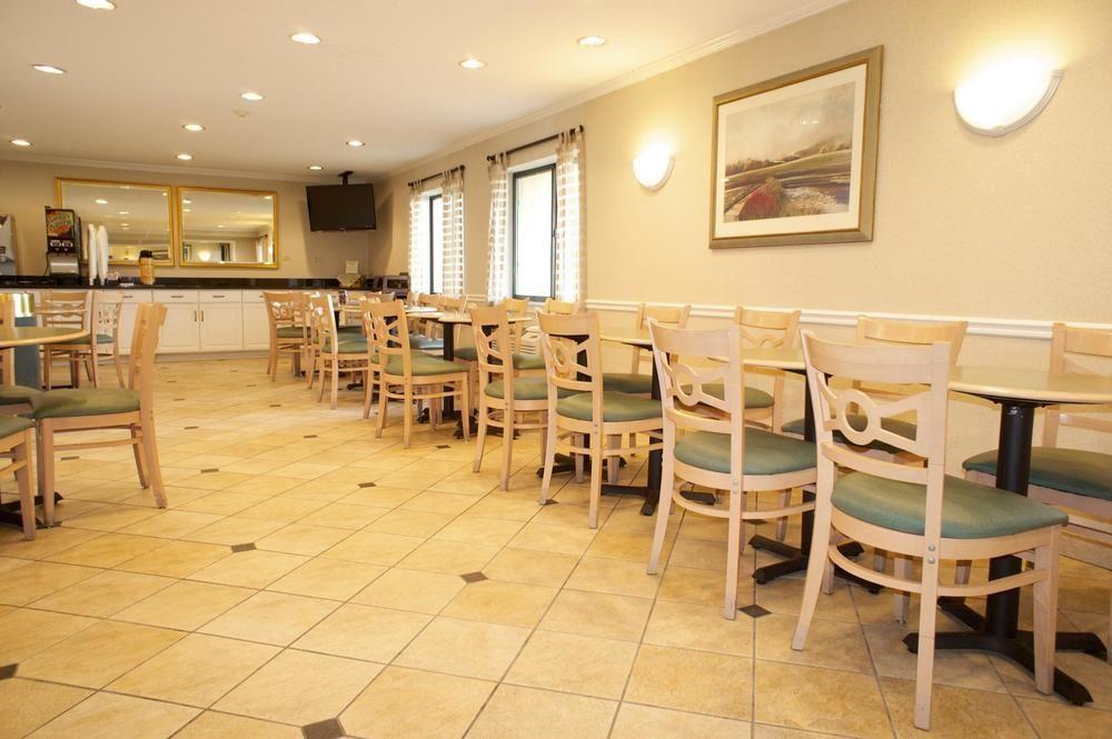 Pet Friendly Hotels In Gurnee Il Bringfido