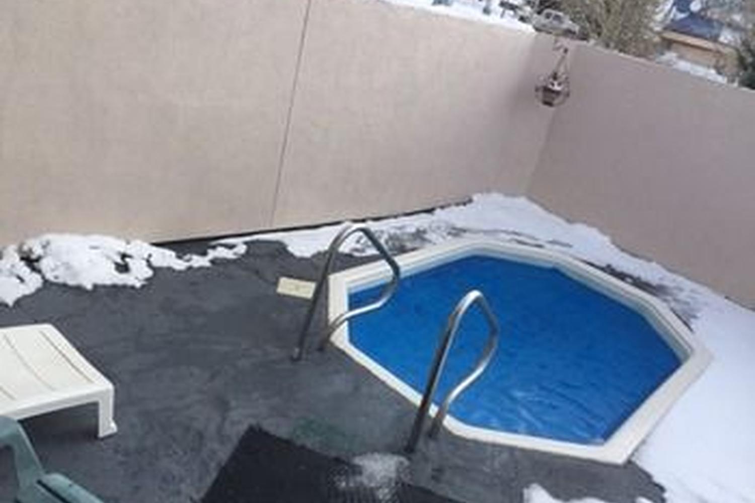 Quality Inn & Suites Silverthorne Pet Policy