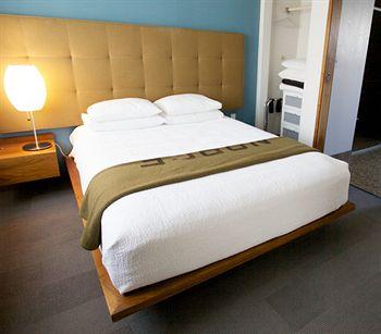 pet friendly hotels near boise id