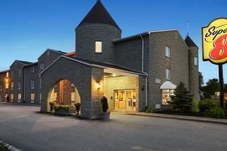 Pet Friendly Hotels in North Bay, ON BringFido