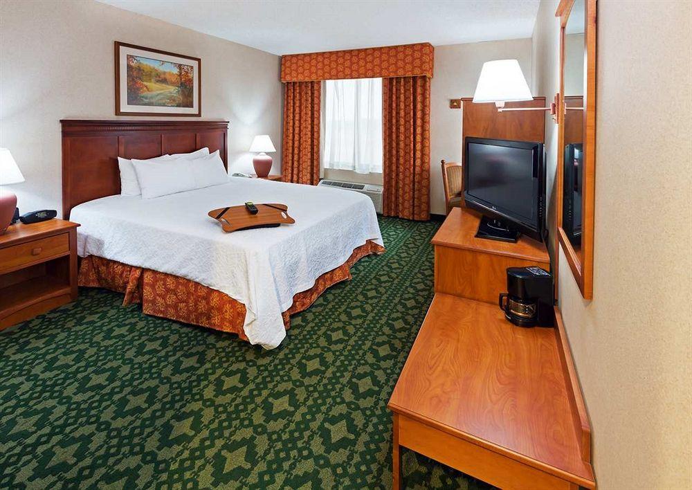 Hampton Inn Suites Dallas Mesquite Pet Policy