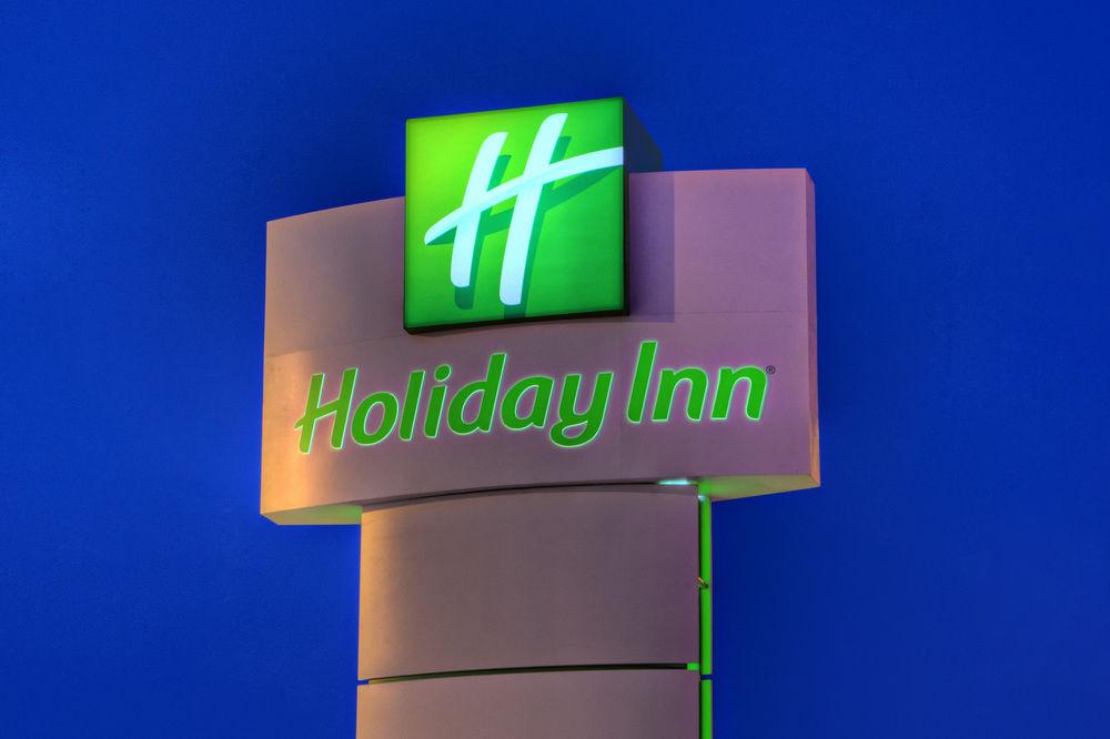 Holiday Inn Fargo Pet Policy