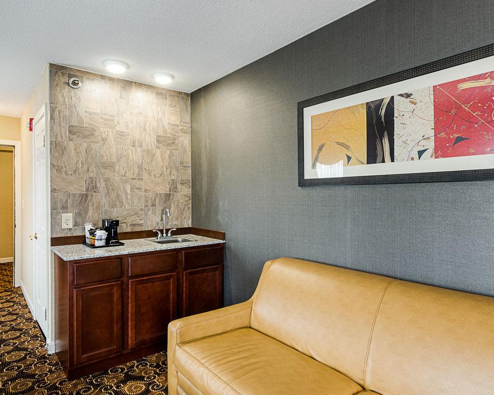 Comfort Inn Boston Rockland Pet Policy