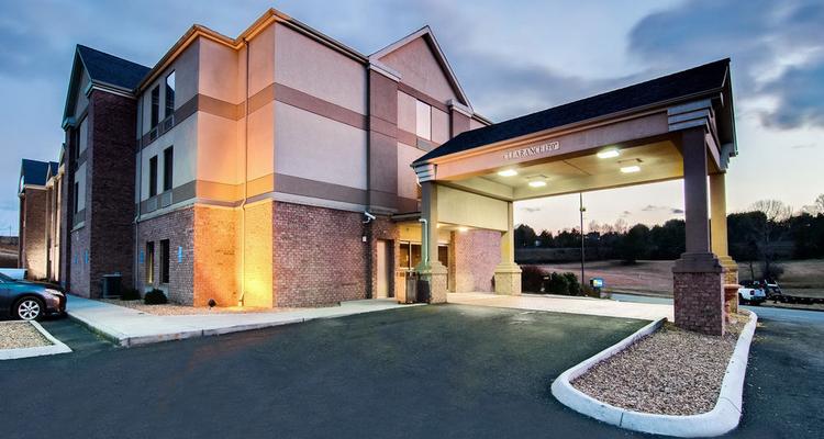 Comfort Inn Suites Radford Pet Policy