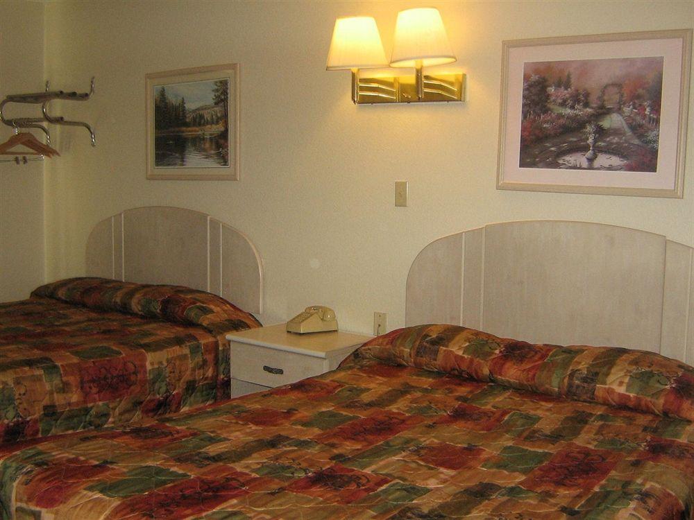 Americas Stay Inn Leavenworth Pet Policy