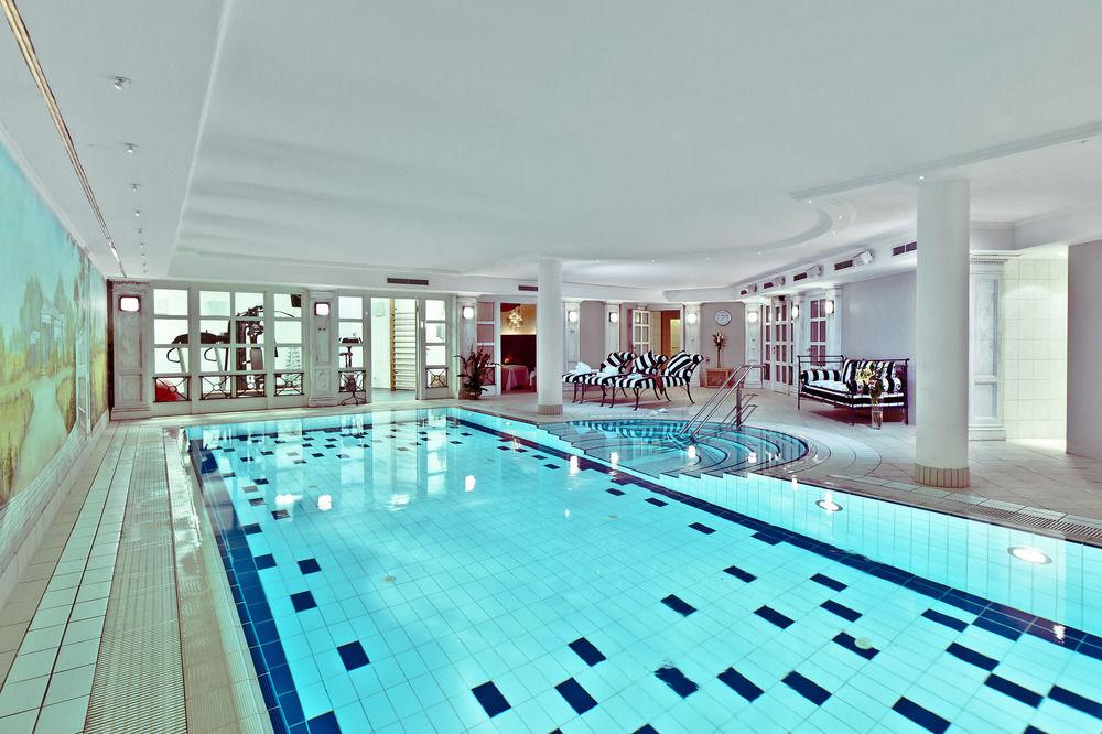 Louisa's Place Pet Policy