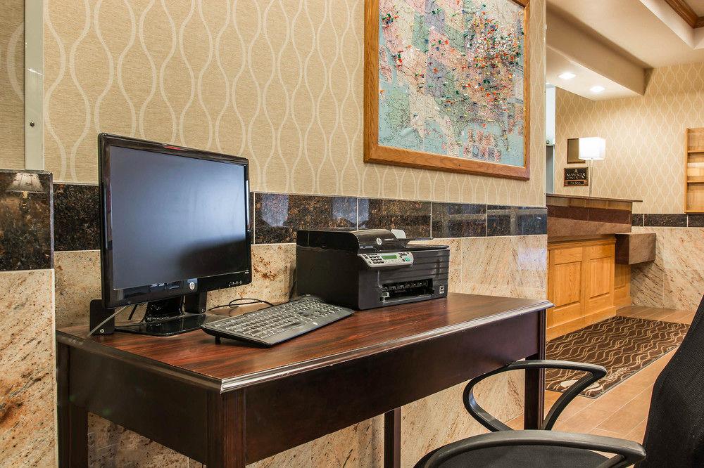 Comfort Inn Suites Fenton Pet Policy