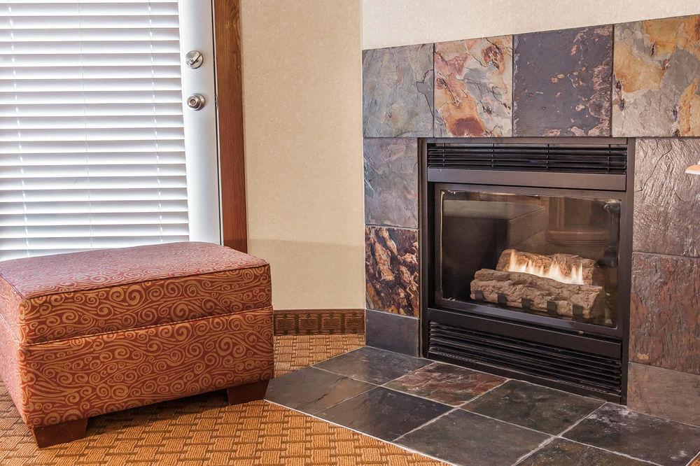 Comfort Inn Suites Seaside Pet Policy