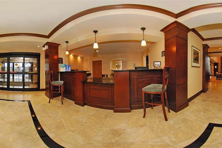 Pet Friendly Hotels In Yorktown Va Bringfido