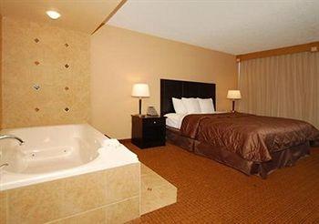 Comfort Inn Suites Omaha Pet Policy