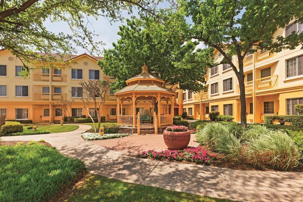 Pet Friendly Hotels In Irving Tx Bringfido