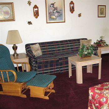Lake Tree Inn Suites Marion Pet Policy