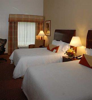 Hilton Garden Inn Riverhead Pet Policy