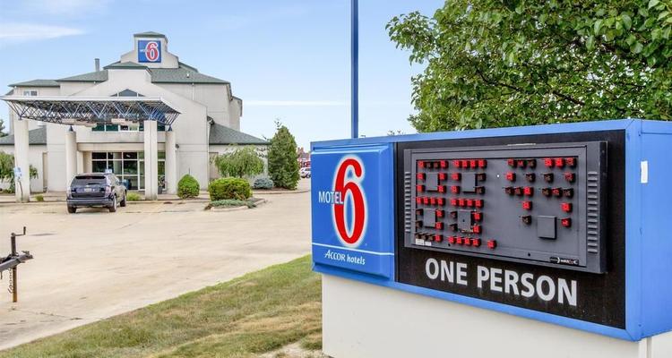 Motel 6 Medina Pet Policy