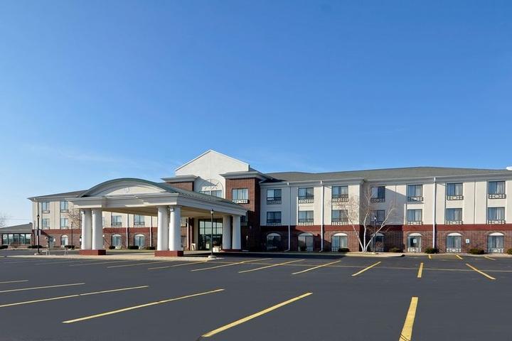 Pet Friendly Hotels In Fort Atkinson Wi Bringfido