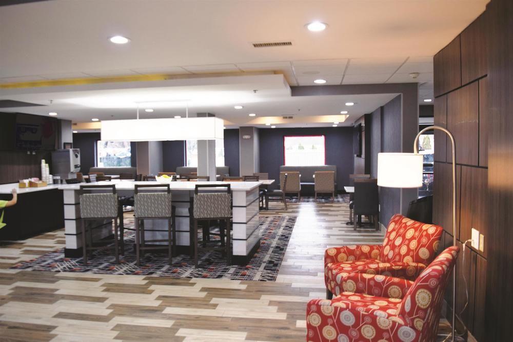 Pet Friendly Hotels In Capitol Heights Md Bringfido