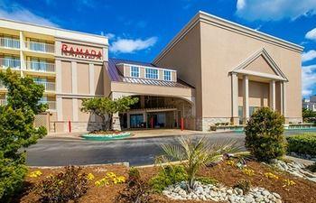 pet friendly hotels fayetteville nc near i-95