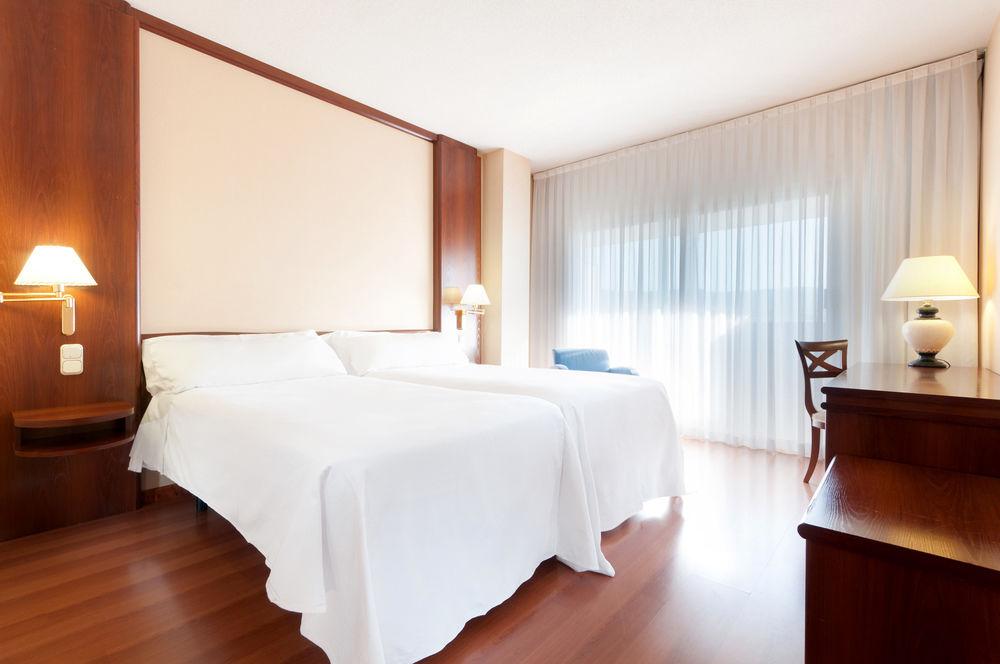 Tryp Guadalajara Pet Policy