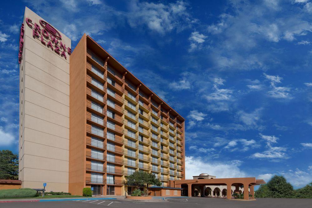 Crowne Plaza Albuquerque Pet Policy