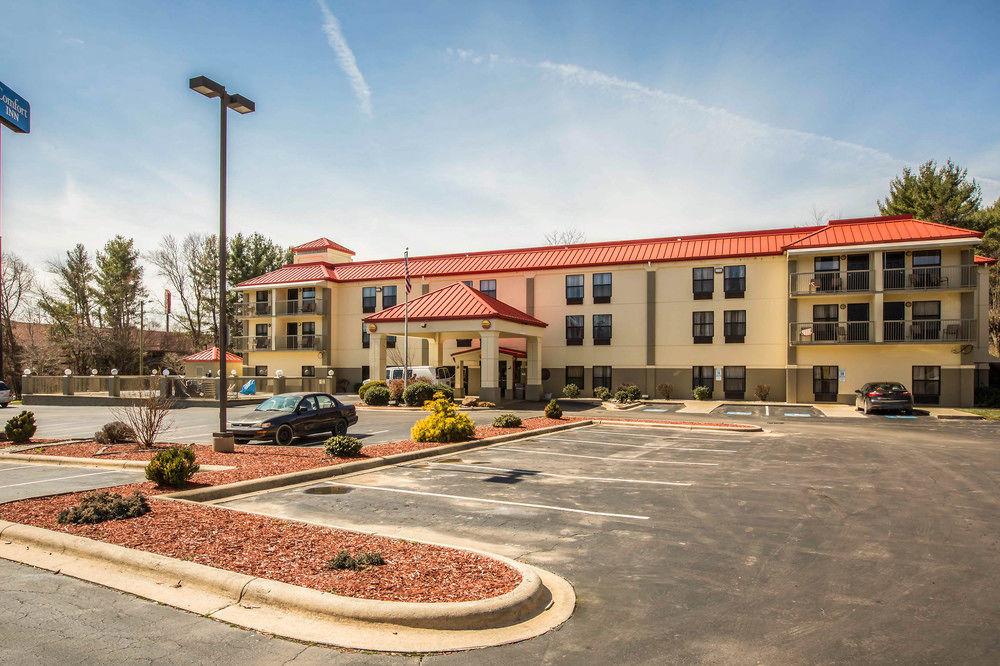 Comfort Inn Biltmore West Pet Policy