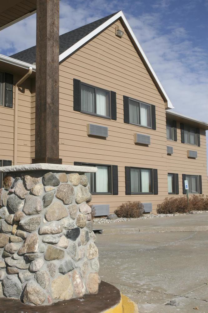 Best Western Vermillion Inn Pet Policy