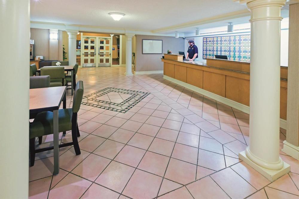 La Quinta Inn Lubbock Civic Center Pet Policy