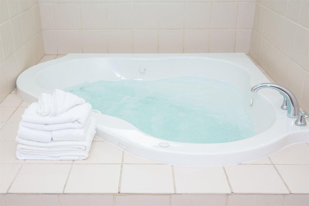 Pet Friendly Hotels In Westerville Oh Bringfido