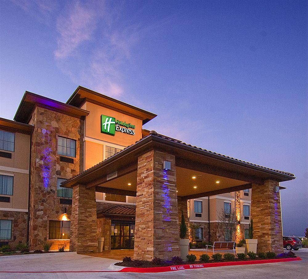 Pet Friendly Hotels In Burnet Tx Bringfido