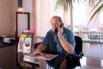 Grand Canyon Plaza Hotel Pet Policy