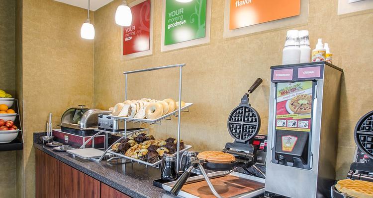 Comfort Suites Speedway Pet Policy