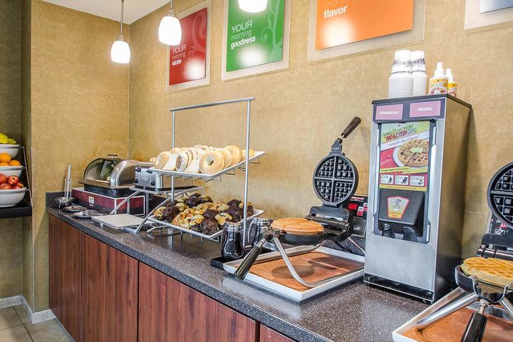 Pet Friendly Hotels In Kansas City Ks Bringfido