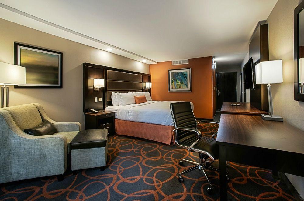 the groom room alton