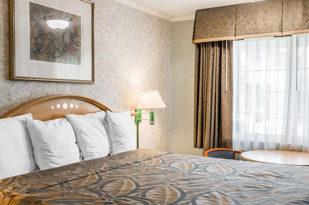 Rodeway Inn Escondido Pet Policy