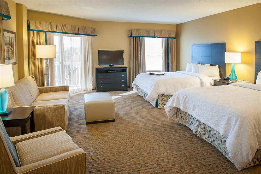 Hampton Inn & Suites St. Petersburg Downtown Pet Policy