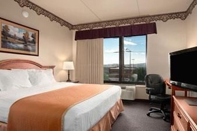 Pet Friendly Hotels in Rapid City, SD BringFido