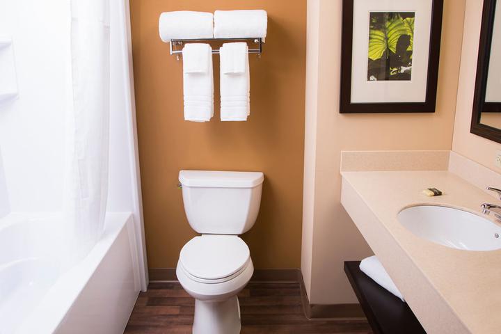 Pet Friendly Hotels In San Ramon Ca Bring Fido Pet Friendly Extended Stay America San Ramon Bi Ranch In Ca