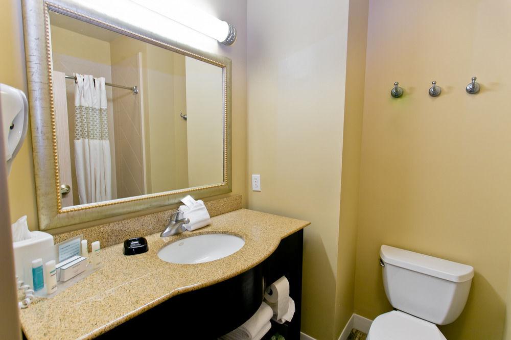 Hampton Inn Pensacola Beach Pet Policy
