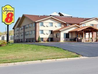 Pet Friendly Hotels In Spearfish Sd Bringfido Spearfish, sd homes for sale & real estate. pet friendly hotels in spearfish sd
