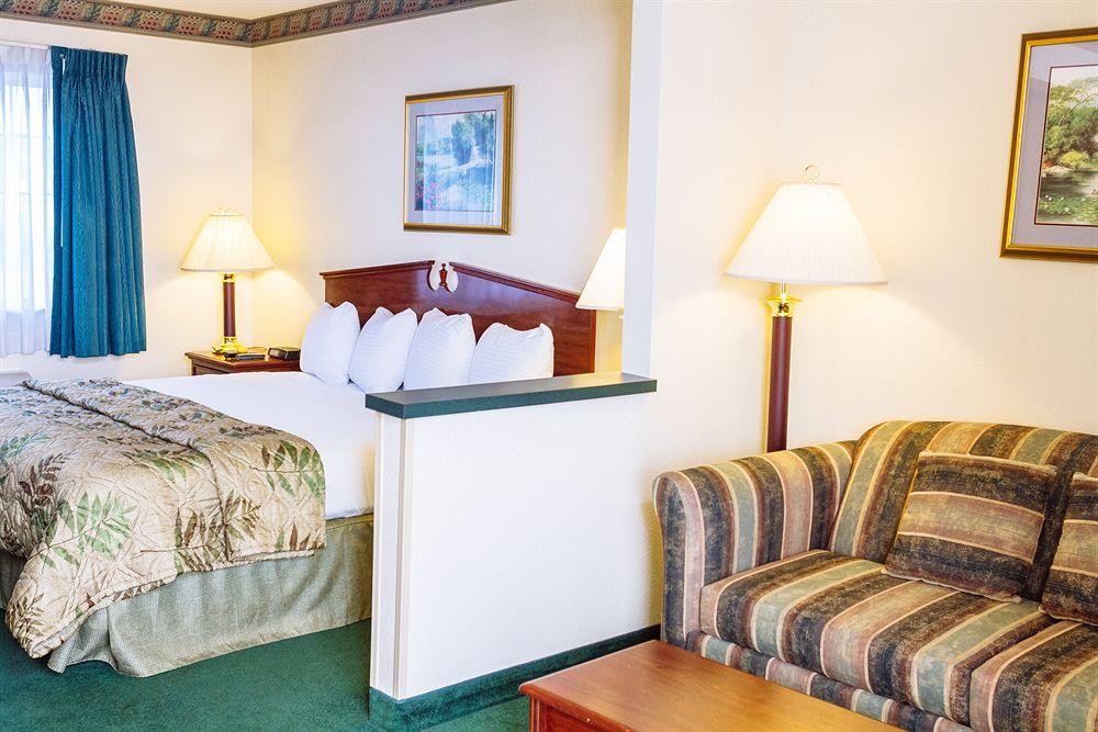 Guesthouse Inn Suites Kelso Pet Policy