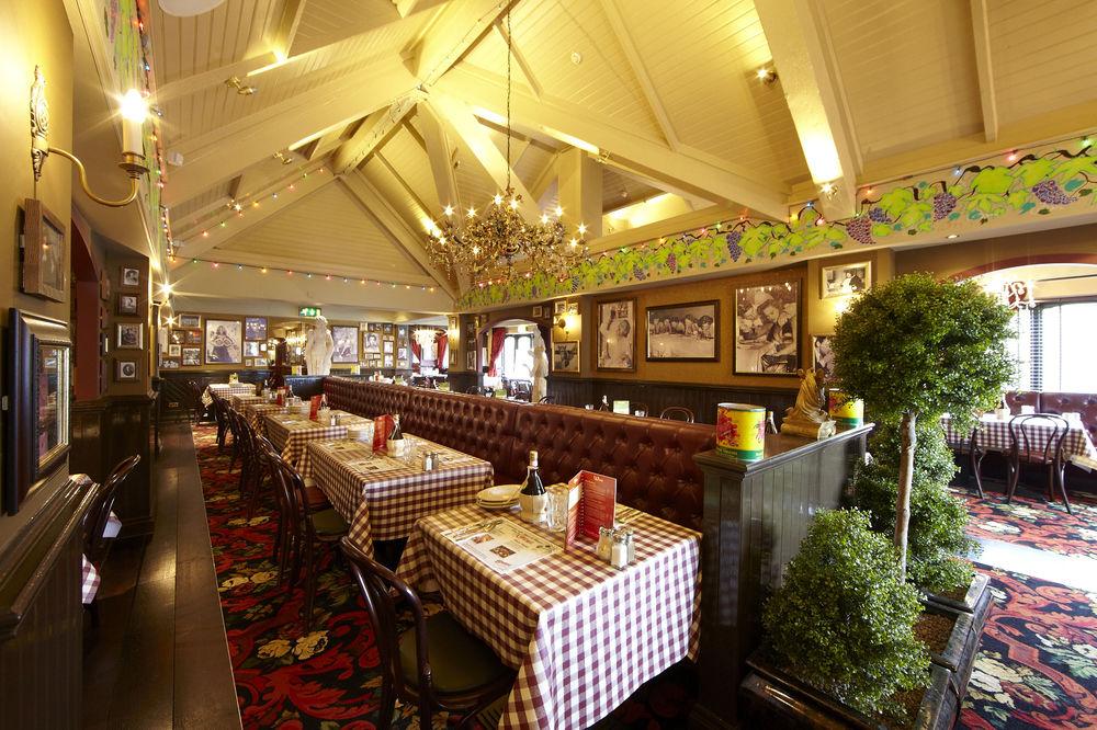 Village Wirral Pet Policy