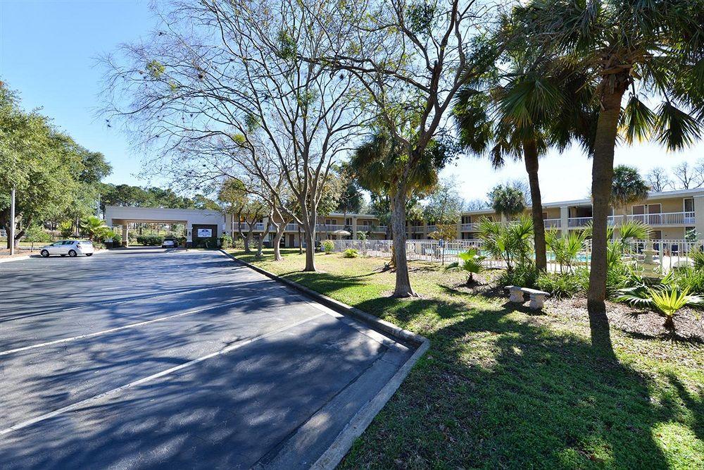 Motel 6 Gainesville Pet Policy