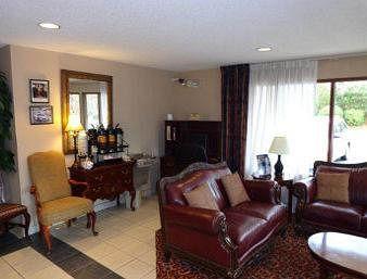 Pet Friendly Hotels In Peachtree City Ga Bringfido