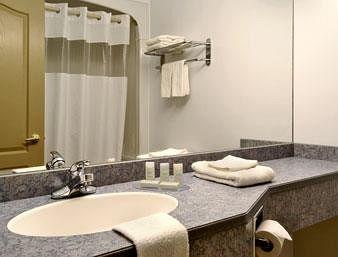 Days Inn Edmundston Pet Policy