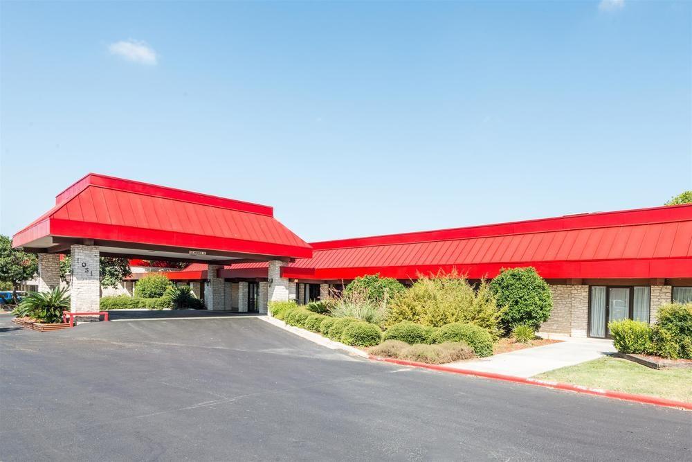 Ramada New Braunfels Pet Policy