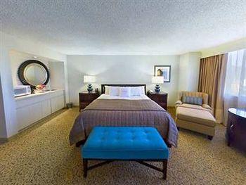 Doubletree By Hilton Hotel Tulsa Downtown Pet Policy