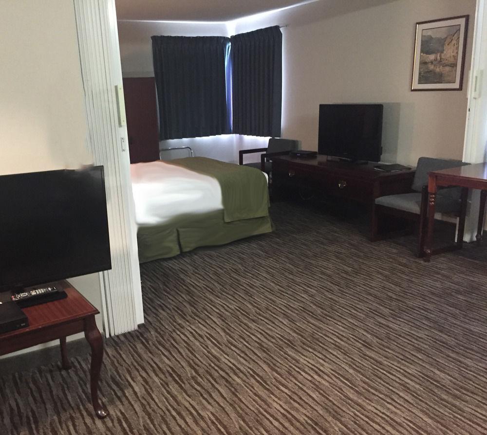 Quality Inn Kamloops Pet Policy