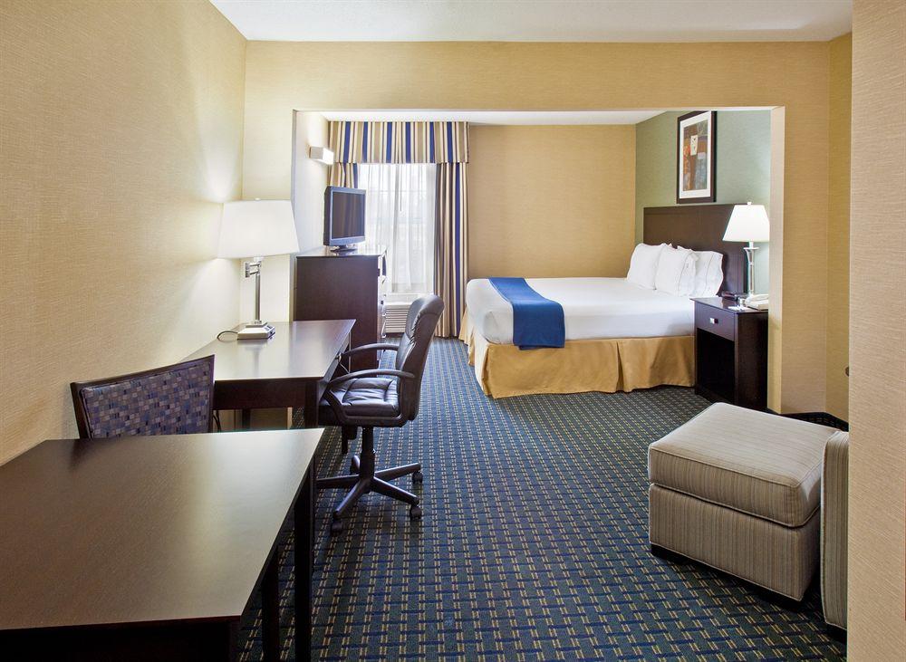 Discount 60% Off Holiday Inn Express Hotel Suites Benton ...