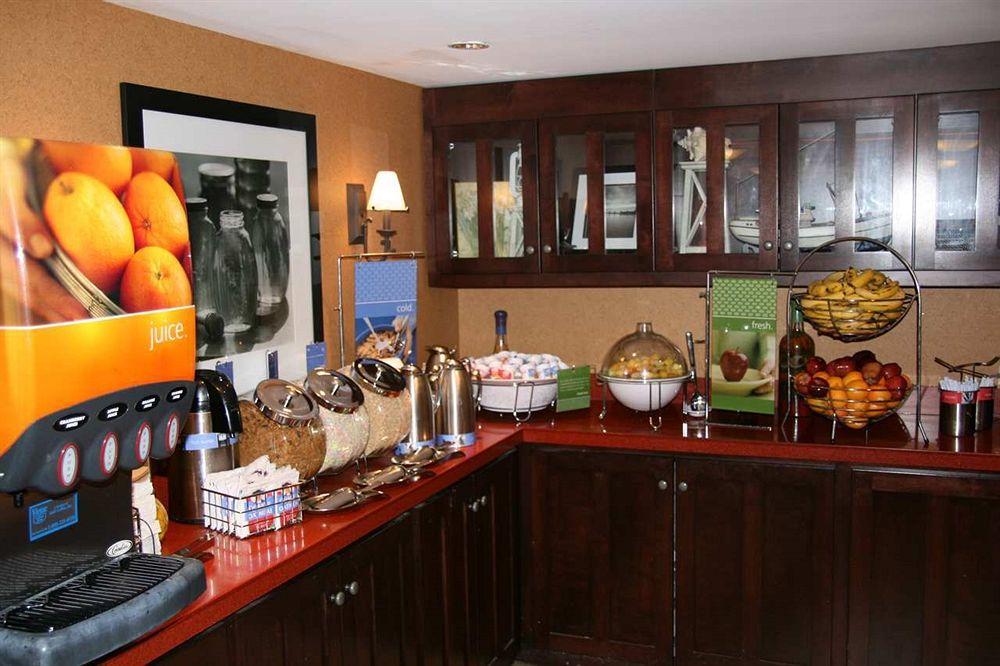 Hampton Inn Portsmouth Pet Policy