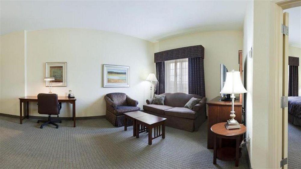 Staybridge Suites Baton Rouge University At Southgate Pet Policy