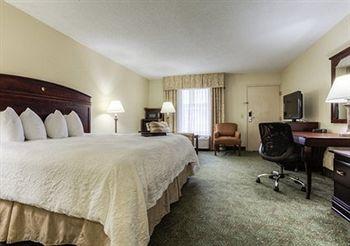 Quality Inn Hotel Paris Tn Pet Policy